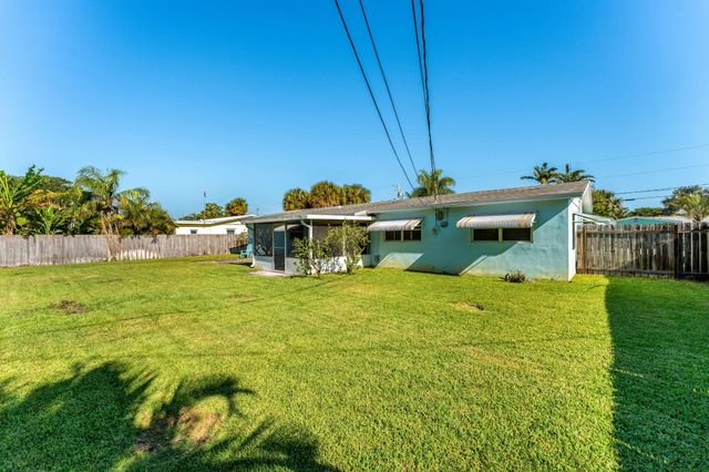 406 N Neptune Drive, Satellite Beach, FL 32937