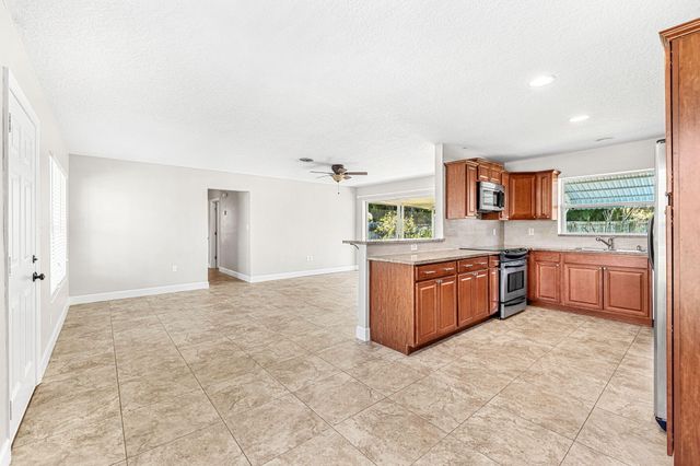 406 N Neptune Drive, Satellite Beach, FL 32937
