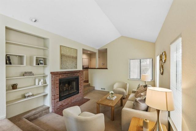 735 E Homestead Road, Sunnyvale, CA 94087