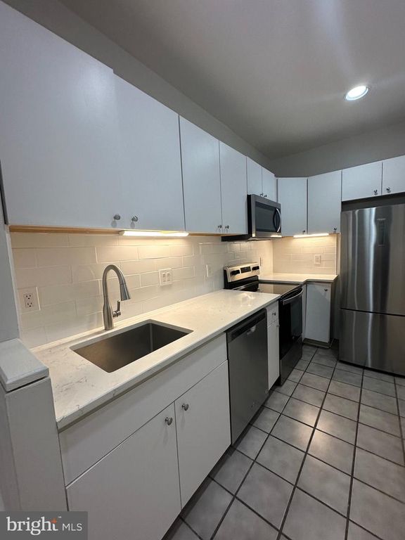 343 S 18TH ST #2, Philadelphia, PA 19103