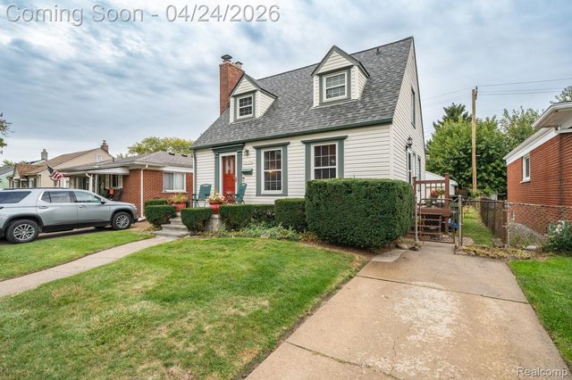 15139 University, Allen Park, MI 48101