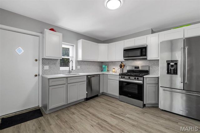 1802 Switzer Avenue, St Louis, MO 63147