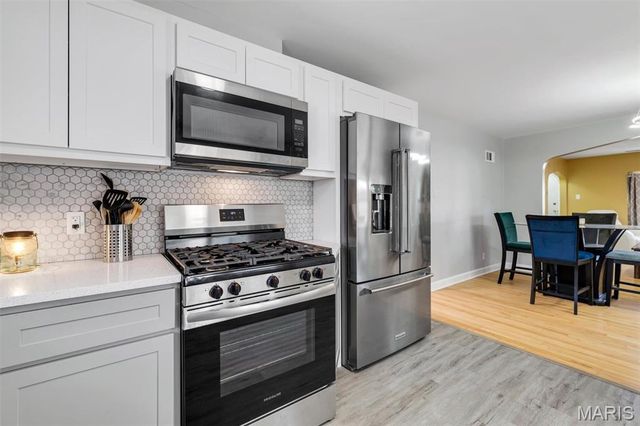 1802 Switzer Avenue, St Louis, MO 63147