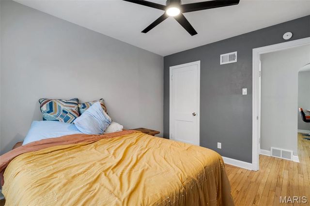 1802 Switzer Avenue, St Louis, MO 63147