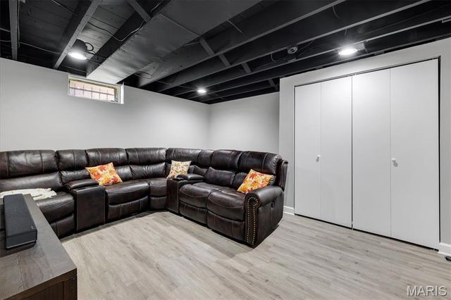 1802 Switzer Avenue, St Louis, MO 63147