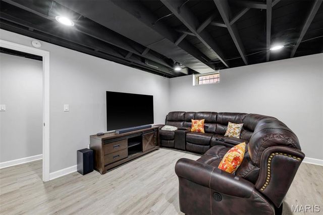 1802 Switzer Avenue, St Louis, MO 63147