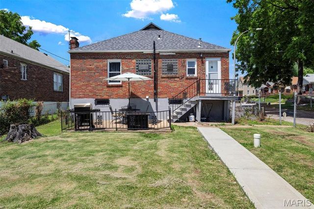 1802 Switzer Avenue, St Louis, MO 63147