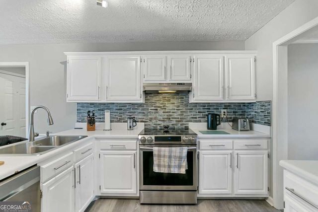 507 Daileys Creek Drive, Mcdonough, GA 30253