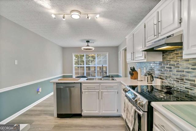 507 Daileys Creek Drive, Mcdonough, GA 30253