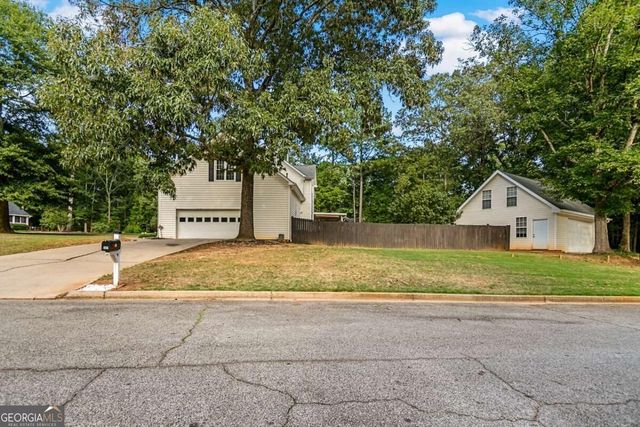 507 Daileys Creek Drive, Mcdonough, GA 30253