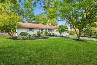 9 Overhill Dr, Madison Boro, NJ 07940