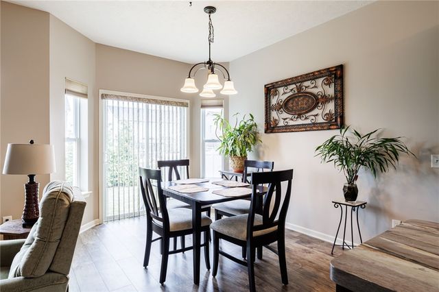 81 Falkirk Place, Greece, NY 14612