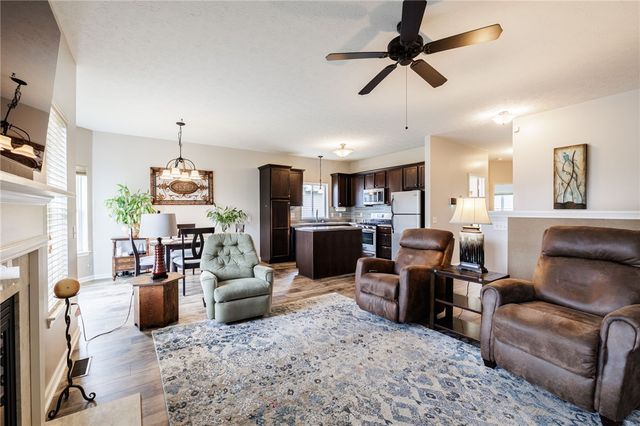 81 Falkirk Place, Greece, NY 14612