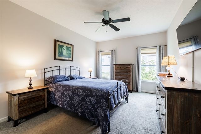 81 Falkirk Place, Greece, NY 14612