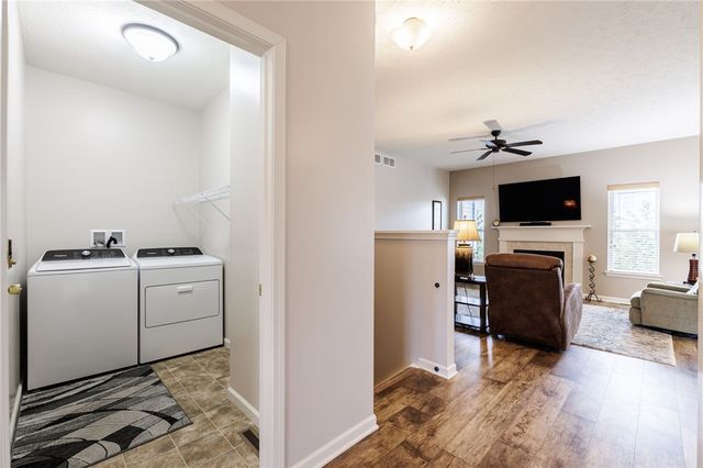 81 Falkirk Place, Greece, NY 14612