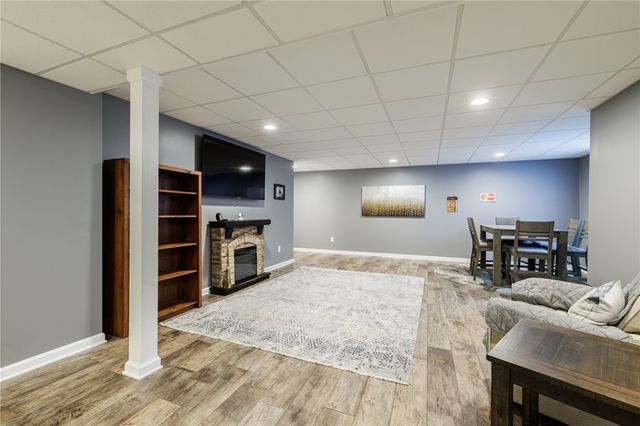 81 Falkirk Place, Greece, NY 14612