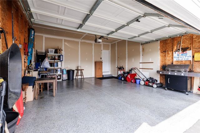 81 Falkirk Place, Greece, NY 14612