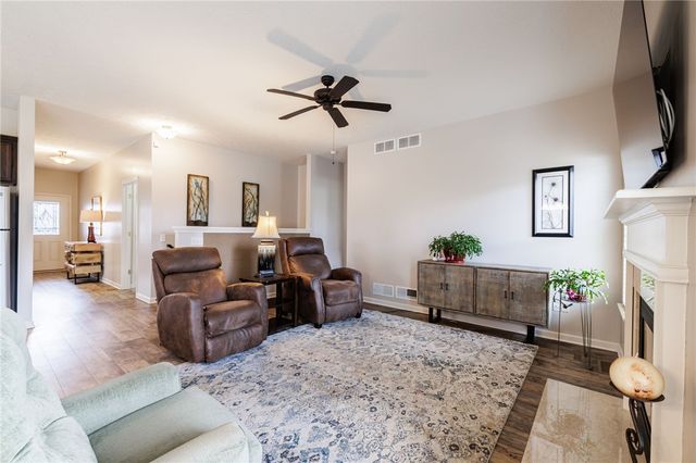 81 Falkirk Place, Greece, NY 14612