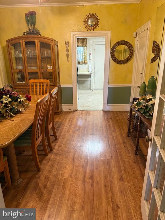 176 E PARKWAY AVE, Chester, PA 19013