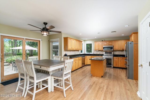 124 Bobbi'S Terrace, Plumsted, NJ 08533