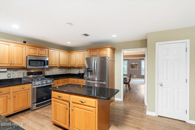 124 Bobbi'S Terrace, Plumsted, NJ 08533
