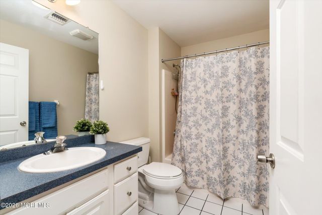 124 Bobbi'S Terrace, Plumsted, NJ 08533