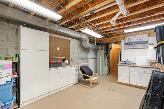 124 Bobbi'S Terrace, Plumsted, NJ 08533