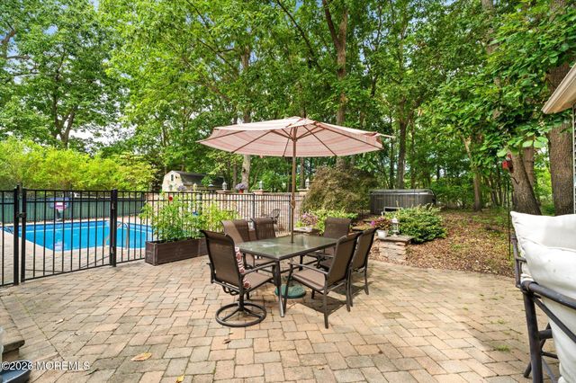 124 Bobbi'S Terrace, Plumsted, NJ 08533