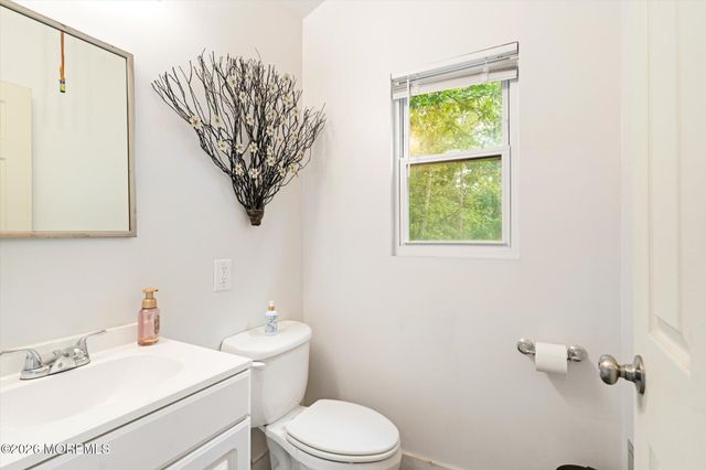 124 Bobbi'S Terrace, Plumsted, NJ 08533