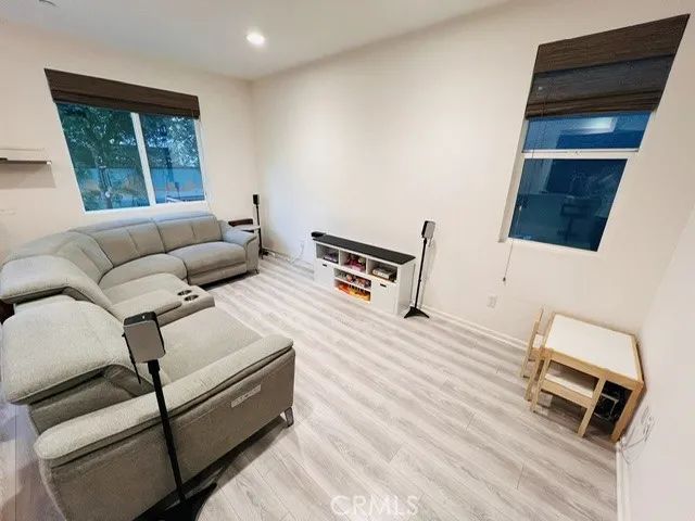 15147 W Fred Way, Van Nuys, CA 91405