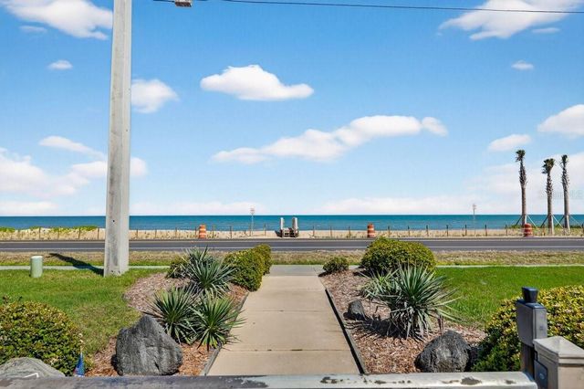 2700 OCEAN SHORE BOULEVARD 106, Ormond Beach, FL 32176