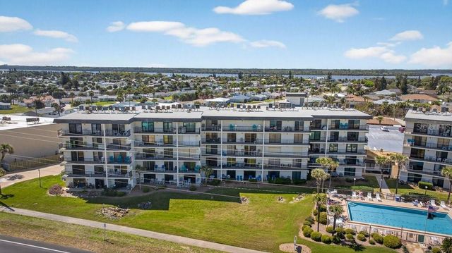 2700 OCEAN SHORE BOULEVARD 106, Ormond Beach, FL 32176