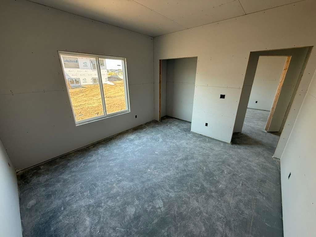 5085 N Toben Dr