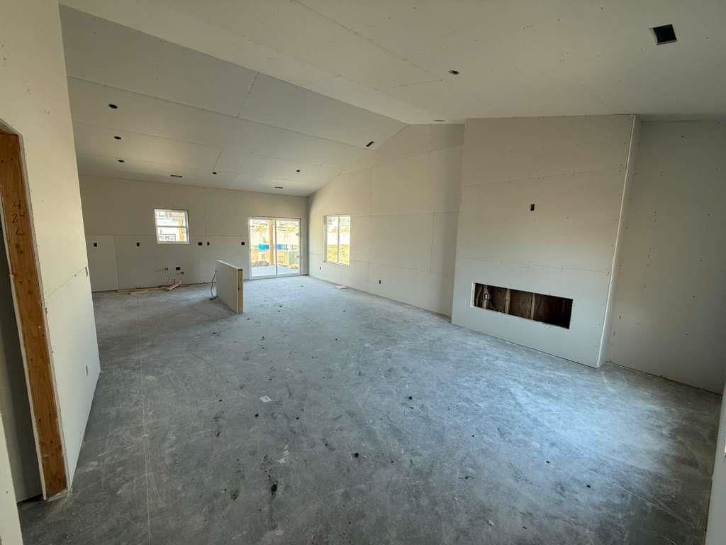 5085 N Toben Dr