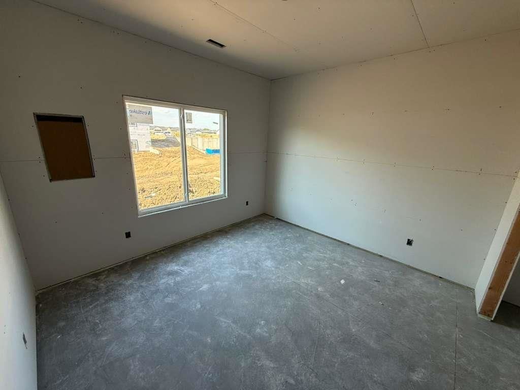 5085 N Toben Dr