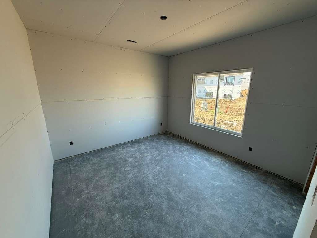 5085 N Toben Dr