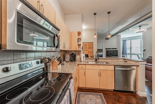201 W Lancaster Avenue 203, Fort Worth, TX 76102