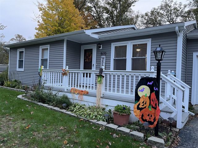 1570 Fawn Lake Drive, West Branch, MI 48661