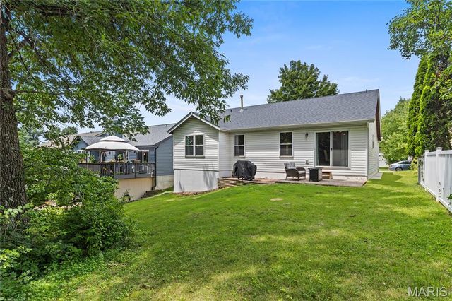 329 Crescent Avenue, Valley Park, MO 63088