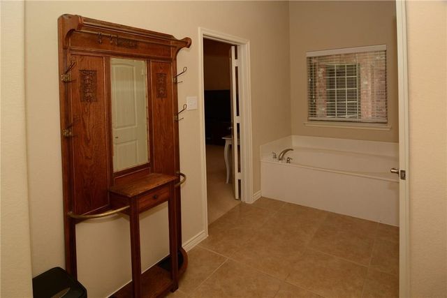 5824 Silver Buckle Drive, Mckinney, TX 75070