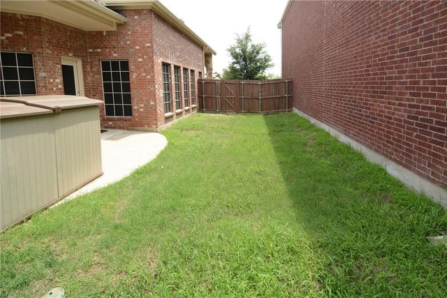 5824 Silver Buckle Drive, Mckinney, TX 75070