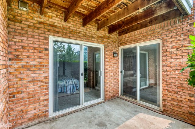 56634 Chesapeake Trail, Shelby Twp, MI 48316