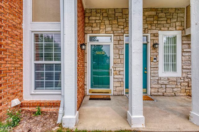 56634 Chesapeake Trail, Shelby Twp, MI 48316