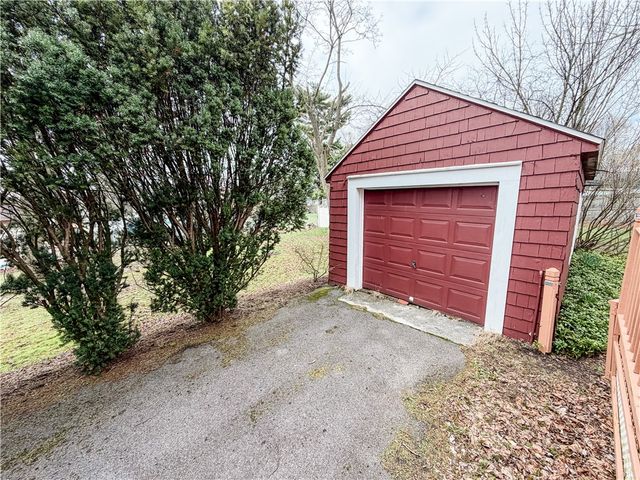 1 French Avenue, Owasco, NY 13021