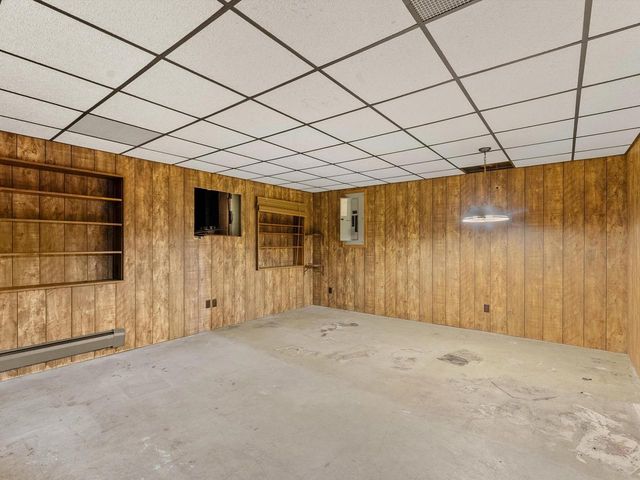 306 Fenway TERRACE, Manitowoc, WI 54220