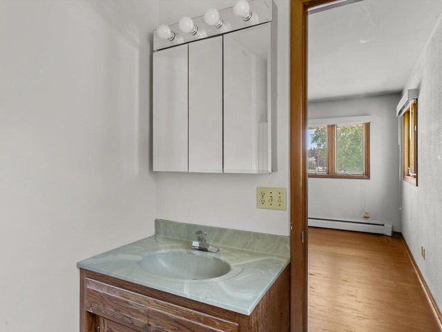 306 Fenway TERRACE, Manitowoc, WI 54220