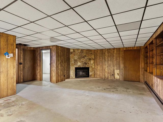 306 Fenway TERRACE, Manitowoc, WI 54220