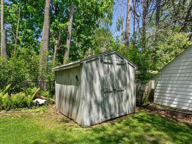 306 Fenway TERRACE, Manitowoc, WI 54220