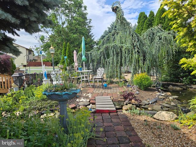 3526 TURNBERRY DR, Chambersburg, PA 17202