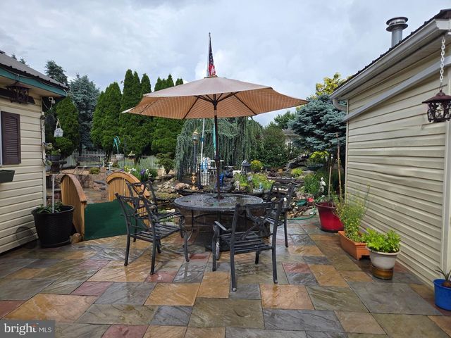 3526 TURNBERRY DR, Chambersburg, PA 17202